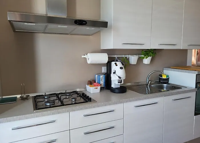 Lida Apartment, In Collina Con Ampio Terrazzo E Vista Mare