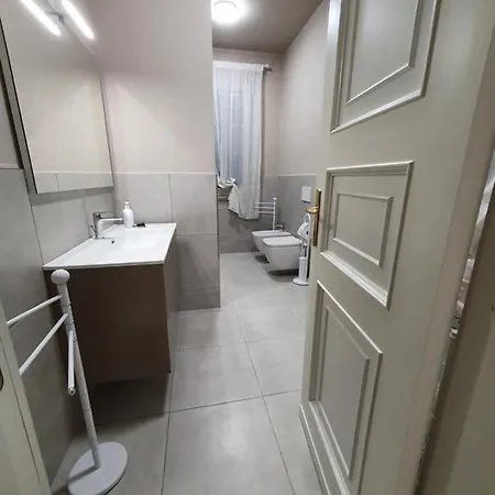 Vakantiehuis Lida Apartment, In Collina Con Ampio Terrazzo E Vista Mare