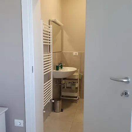 Lida Apartment, In Collina Con Ampio Terrazzo E Vista Mare Vakantiehuis *