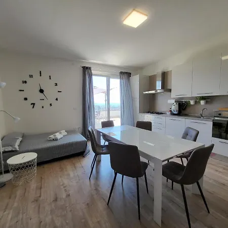 Lida Apartment, In Collina Con Ampio Terrazzo E Vista Mare * Giulianova