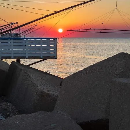 Lida Apartment, In Collina Con Ampio Terrazzo E Vista Mare Vakantiehuis