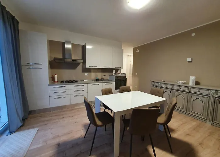 Lida Apartment, In Collina Con Ampio Terrazzo E Vista Mare Giulianova