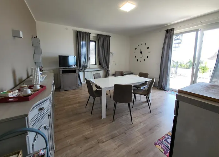 Ferienhaus Lida Apartment, In Collina Con Ampio Terrazzo E Vista Mare *