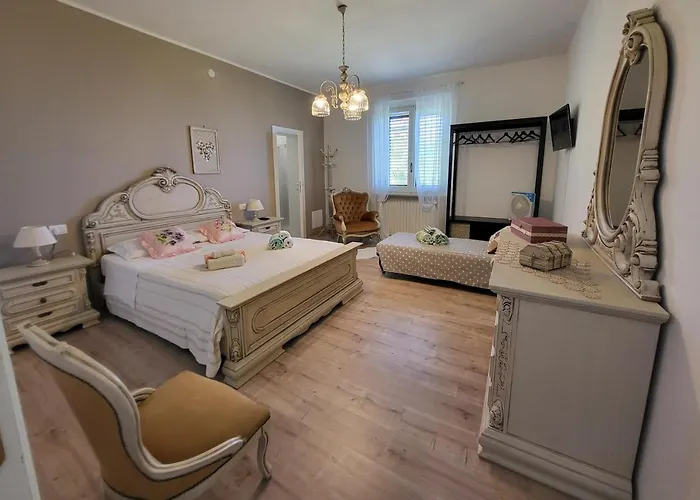 Ferienhaus Lida Apartment, In Collina Con Ampio Terrazzo E Vista Mare Giulianova