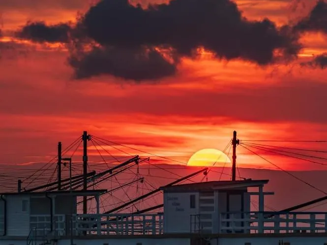 Lida Apartment, In Collina Con Ampio Terrazzo E Vista Mare Ferienhaus